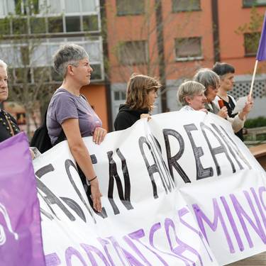 Elkarretaratzea deitu dute gaur Villabona-Zizurkilen, indarkeria matxista salatzeko