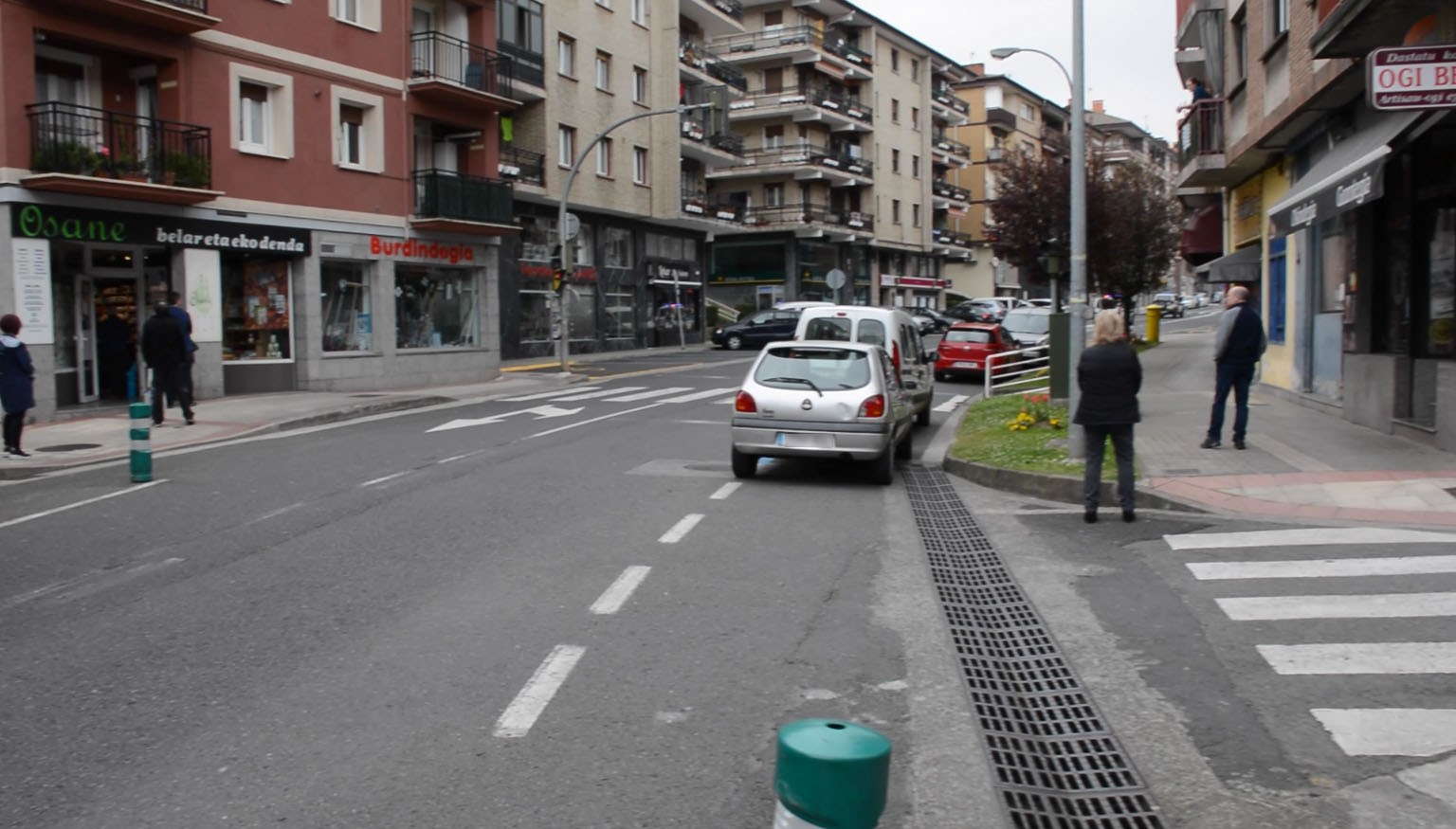 Dendari eta merkatariek gutuna helarazi diote Urnietako Udalari, eskaera zehatzekin