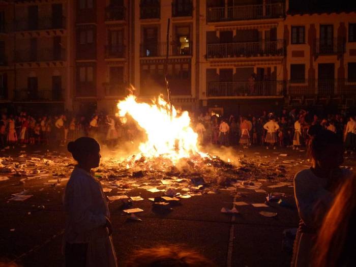 Udako solstizioaren kalejira, Amasa-Villabonan zehar