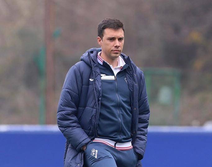 2025. urtera arte luzatu du kontratua Yerai Martin emakumezkoen Eibar taldeko entrenatzaileak
