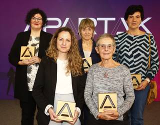 Txaro Tomasena kirolariaren eta Fanny Alonso moda-diseinatzailearen ekintzaletasuna nabarmendu dute