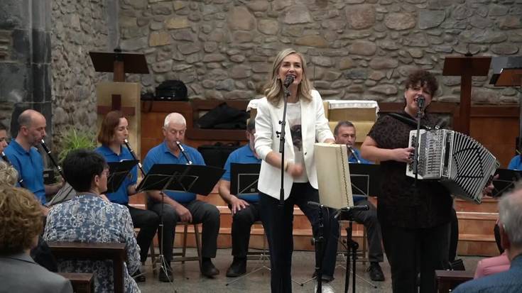 Olagain Txistulari Elkartea Amaia Oreja eta Kristina Solanorekin: "Beldurrak ahaztuta"