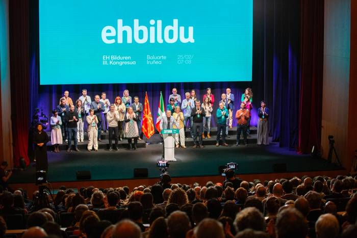 Autoritarismoaren aurrean: Euskal Herria.  Burujabetza · Autodeterminazioa · Bakea