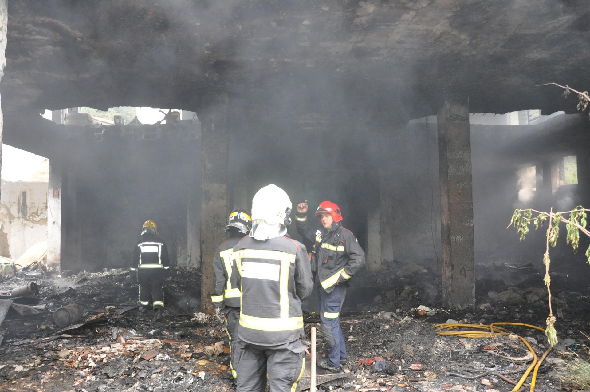 Sutea Olagain atzekaldeko pabilioian