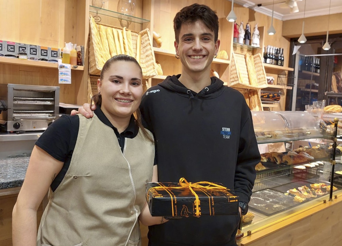 "Peru", denboraldiko lehen sariduna