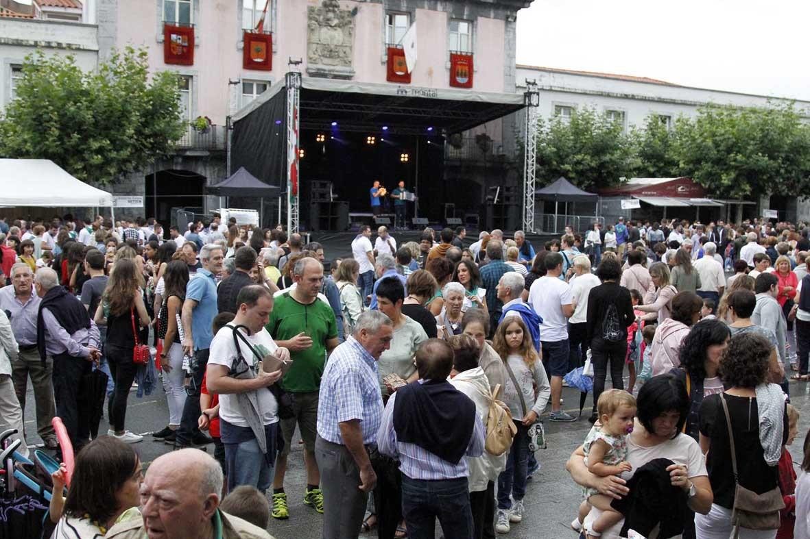 Erromeria eguna Santiotan