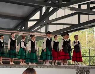 Bukalai Dantza Taldea: 'Txontxongilo'