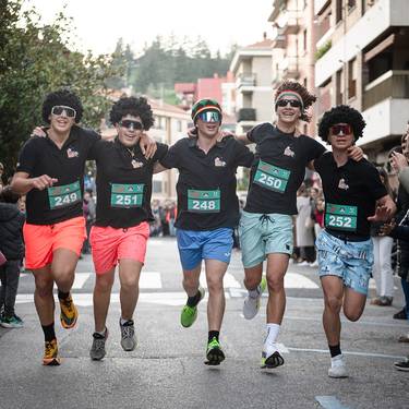 XL. Urte Zaharreko lasterketa