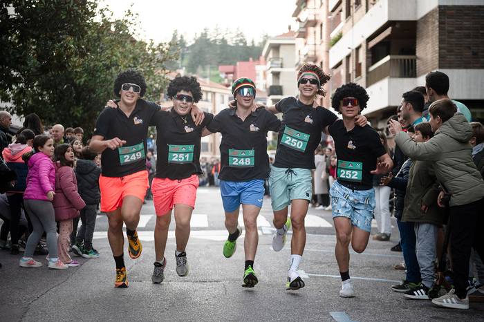 XL. Urte Zaharreko lasterketa