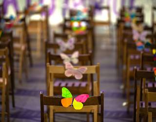 Aulki hutsak eta tximeletak, indarkeria matxistak eragindako biktimen alde