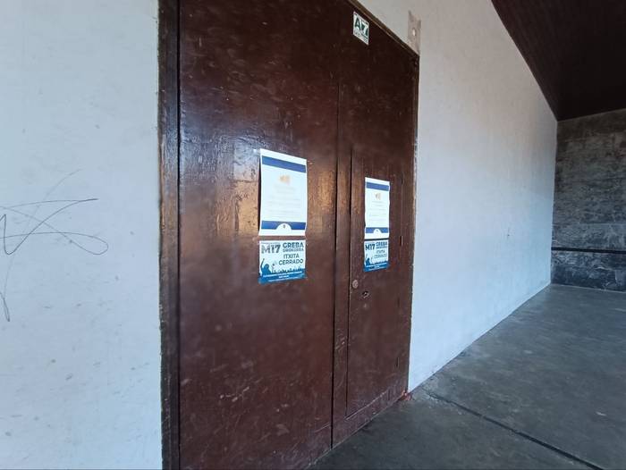 Ataria arreta zerbitzua eta kirol instalakuntzak, itxita