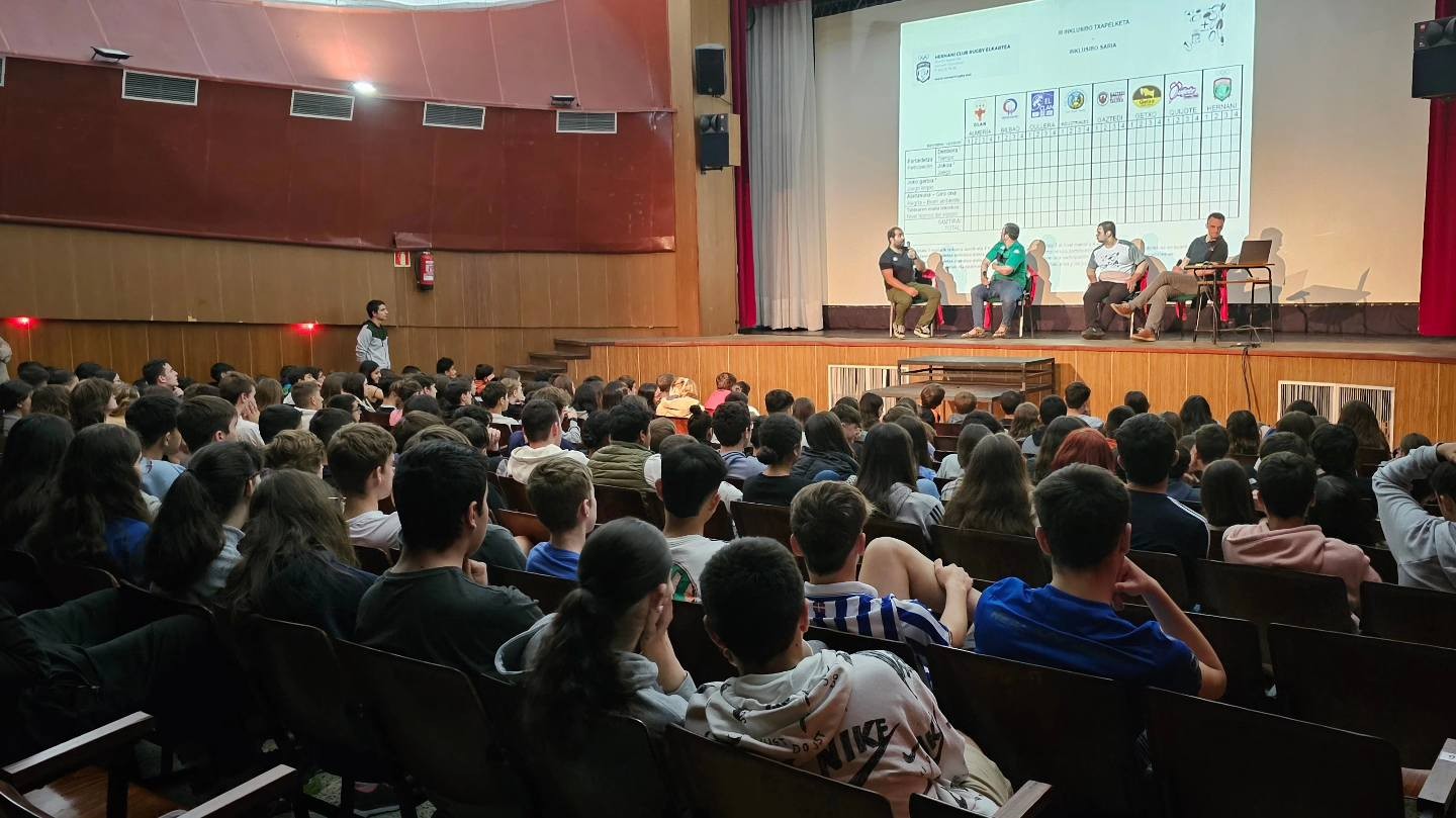 Hernaniko Errugbi taldea ikastetxean