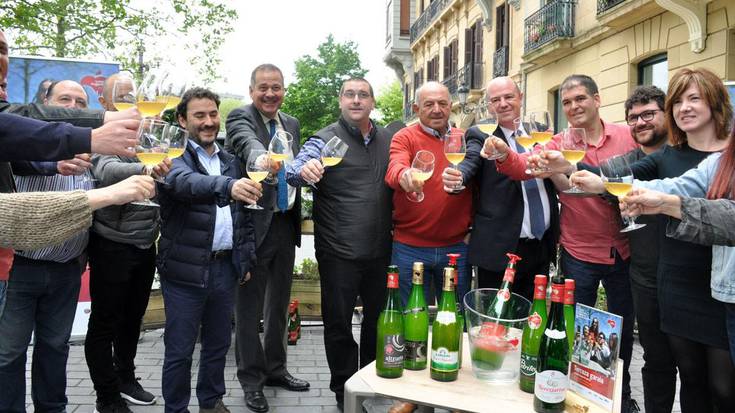 "Terraza garaia, Euskal Sagardo Garaia" ekimena aurkeztu dute Donostian