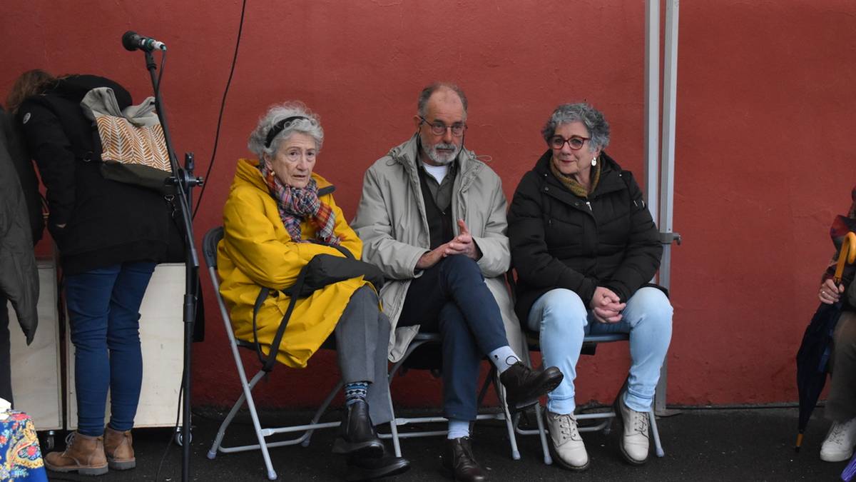 Zizurkilgo emakumeak omentzeko horma-irudiaren inaugurazioa