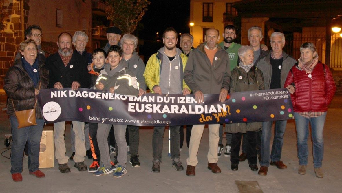 Kantuz ekin zioten Urnietan, Euskaraldiari