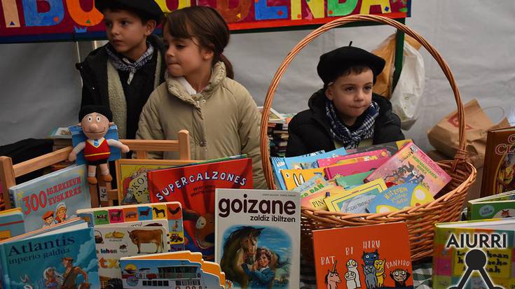 Trukean oinarritutako azoka ospatu zuten Goikoplazan