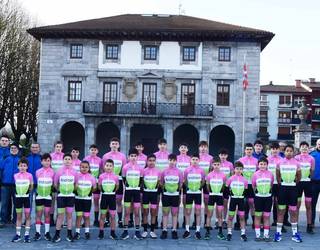 Abiatu dute errepideko denboraldia