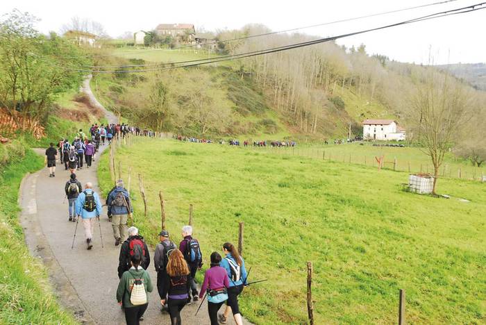 Historia luzea du Aizkardiren mendi ibilaldi neurtuak