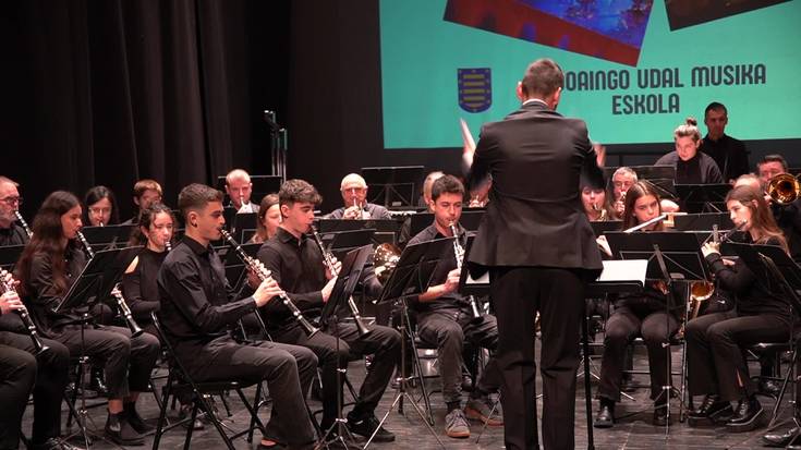 Udal Musika Bandaren kontzertua: "Prologue: Variazione in blue" (Jacob de Haan)