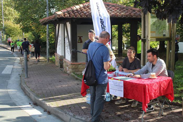 Buruntzaldeko ibilbideetan barrena ibiltzeko eguna, igandean