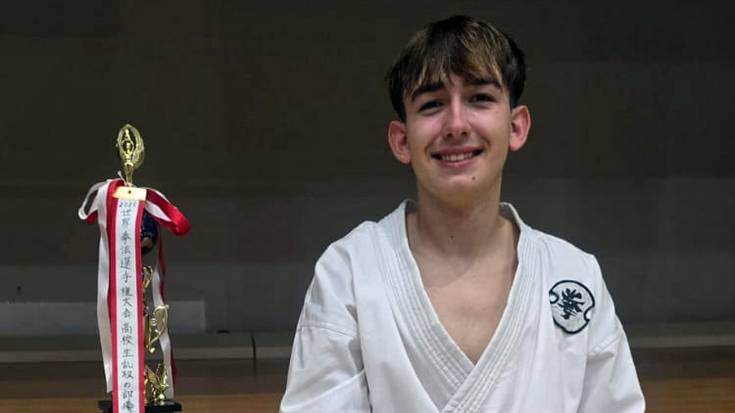 Aimar Perez gazteak munduko txapelketa irabazi du Kenpo Kain kirolean