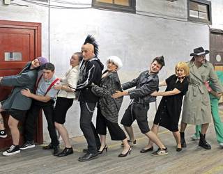 Umorea eta kritika soziala uztartzen dituen "Segunda Convocatoria" antzeztuko du Urrup taldeak Basteron