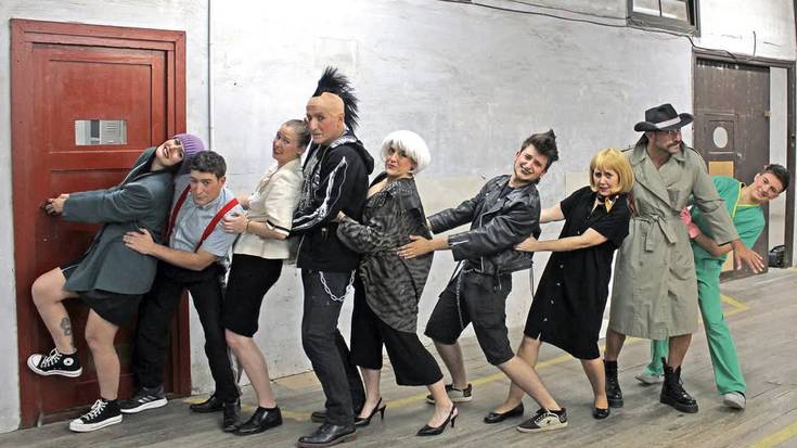 Umorea eta kritika soziala uztartzen dituen "Segunda Convocatoria" antzeztuko du Urrup taldeak Basteron