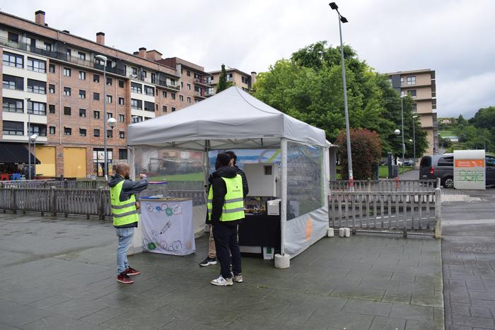 Informazio-karpak ipiniko ditu Urnietako Udalak, aurrekontu parte-hartzaileei begira