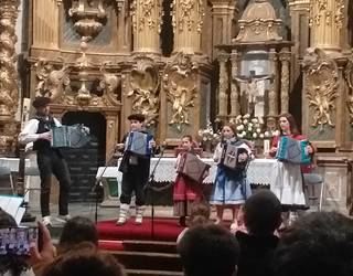 Loatzo Musika Eskolako kideen Eguberrietako emanaldia, gaur Adunan