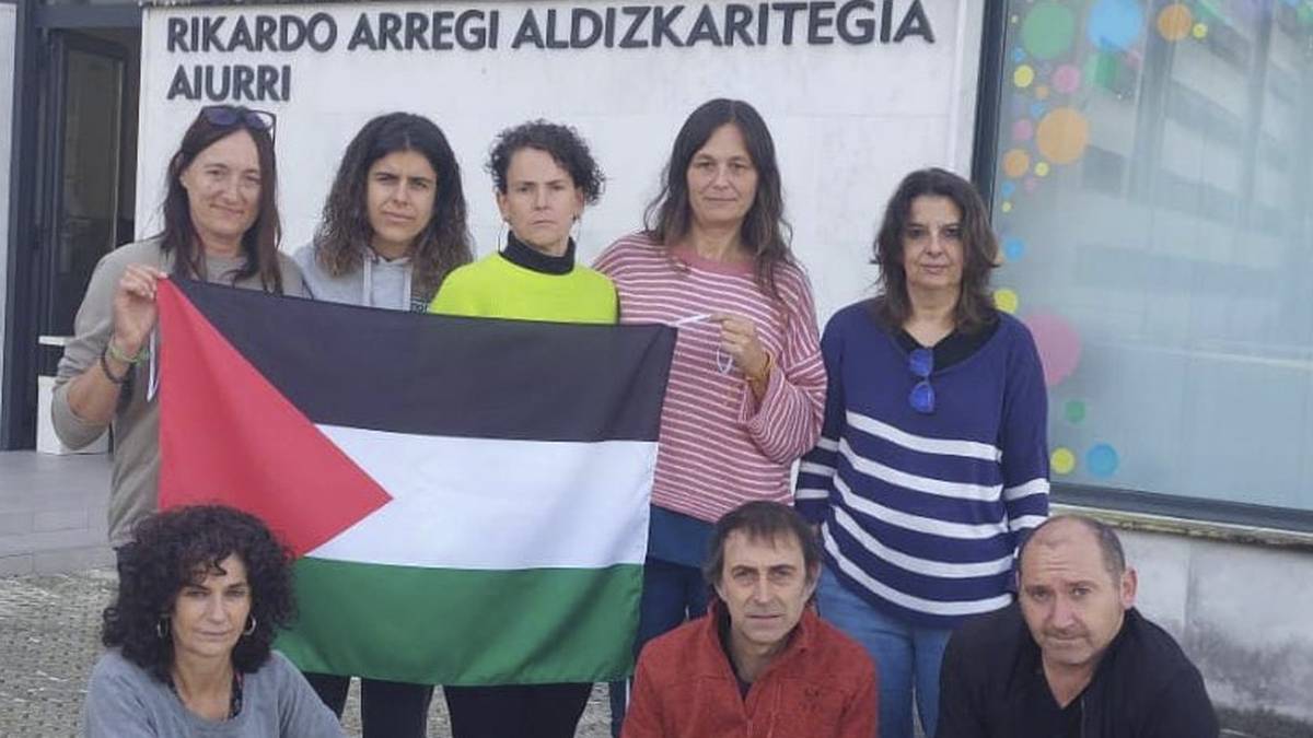Palestinako kazetariekin, elkartasunez