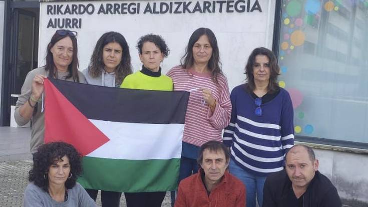 Palestinako kazetariekin, elkartasunez