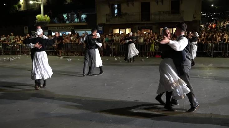 Urkiren emanaldia San Juan suaren inguruko ekitaldian