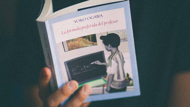 Literatur tertulia: La formula preferida del profesor