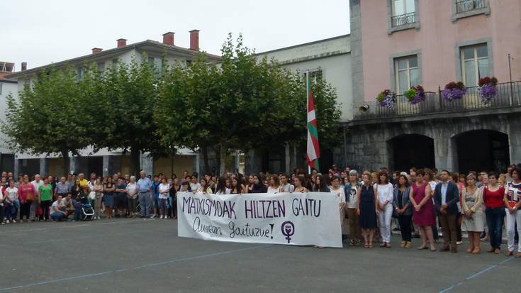 Gasteizko erailketa salatzeko elkarretaratzea deitu du Lurgatz taldeak