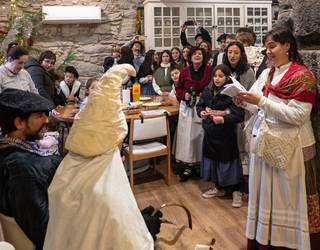 Gabon kantari, Larraulen