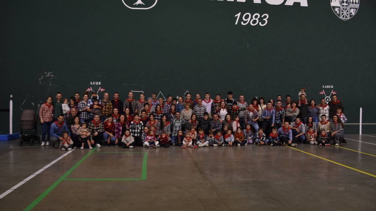 Alkandoradunen argazkia, ostiral iluntzean