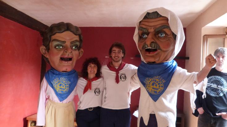 "Herria mugitzeko, bizitzeko eta biziarazteko beraien denbora emango duten pertsonak behar dira"