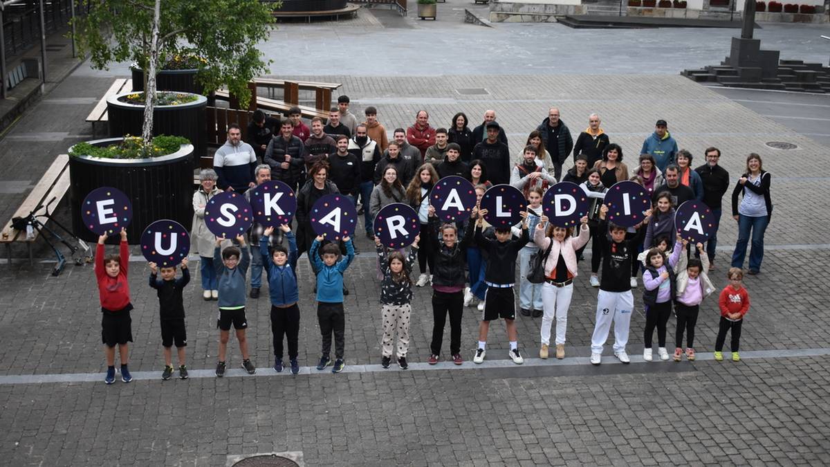 Triki-poteoa eta argazkia, Euskaraldiari hasiera emateko