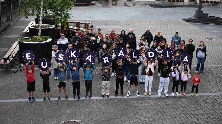 Triki-poteoa eta argazkia, Euskaraldiari hasiera emateko