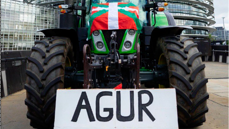 Sentitzen duten "babesgabetasuna"ren aurrean mobilizazioak deitu dituzte abeltzainek