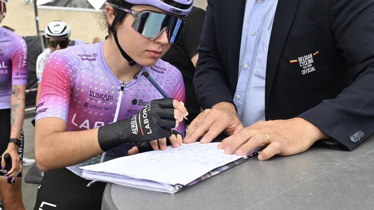 Txirrindulari profesionala bihurtu da Irati Aranguren, Laboral Kutxa Euskadik fitxatuta