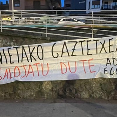 Gaztetxearen alde, Gabon giroan