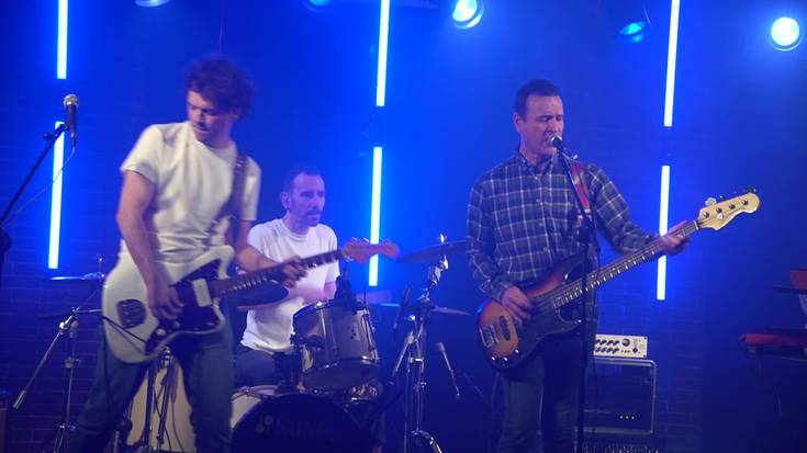 Natural Project taldearen kontzertua ESCIVI eskolan: "Sin remedio"